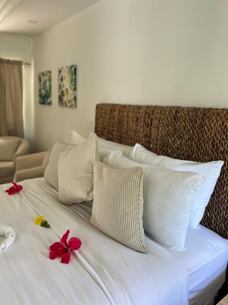 Bequia Plantation Hotel Port Elizabeth ภายนอก รูปภาพ